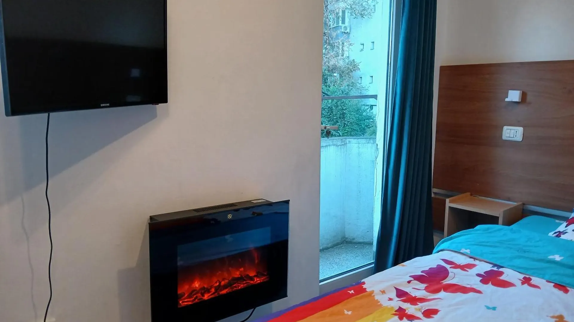 Center Walk Studios Bukarest Homestay szállás