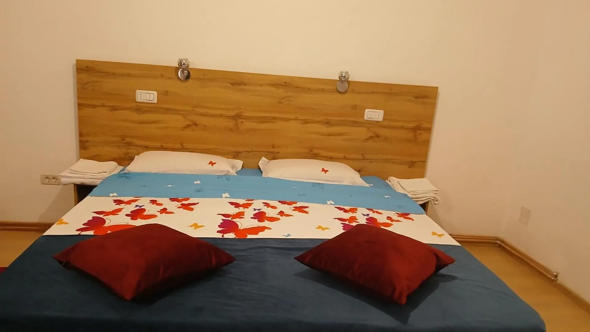 Center Walk Studios Bukarest